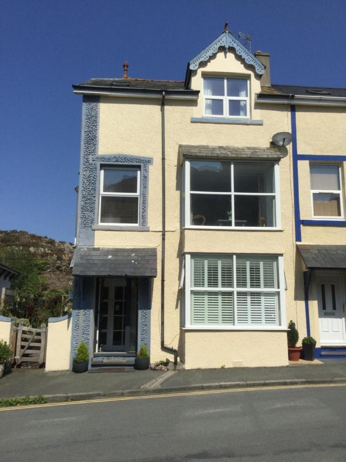 Ty'N Y Gwynt Apartment Criccieth Luaran gambar